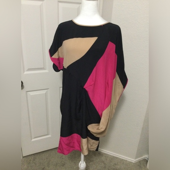 Trina Turk Dresses & Skirts - Trina Turk Silk Color Block Blouson Dress Size 6